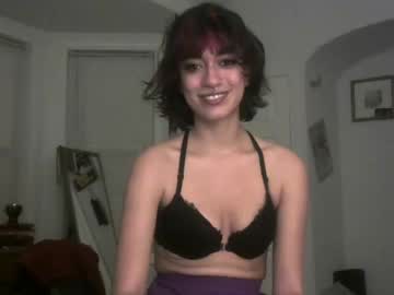 girl
        andromedaskyes cam image #115528