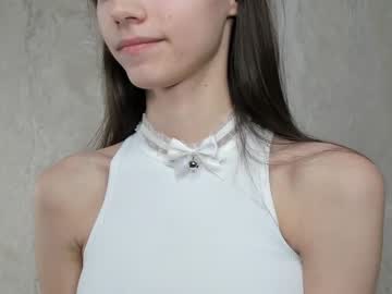 girl
        cutie_ghostie cam image #2333867
