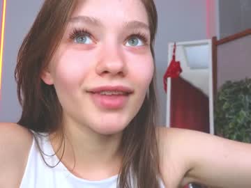 girl
        bless_sheila cam image #1190620