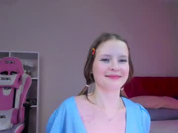 girl
        betty_cost cam image #2336140