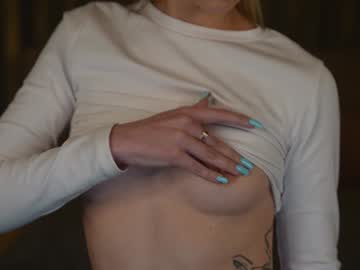 girl
        lana_pulse cam image #3445647