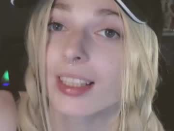 girl
        baby_gopn1k cam image #2831736
