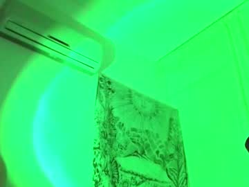 girl
        my_mia_ cam image #3764877