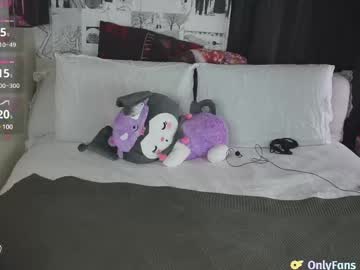 girl
        yogendub cam image #4095388