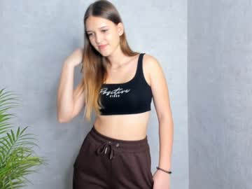 girl
        kimberlidean cam image #2029375