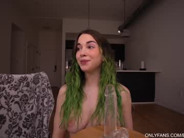 girl
        bailey_eilish cam image #673757