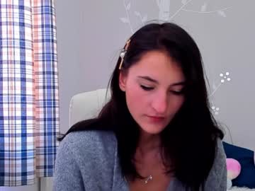 girl
        aniagray cam image #4056641