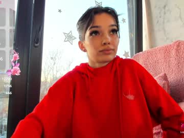 girl
        sassyt33n cam image #3913174