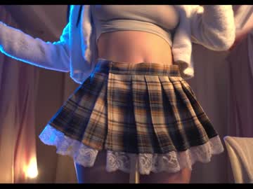 girl
        sophia_lean cam image #2445104
