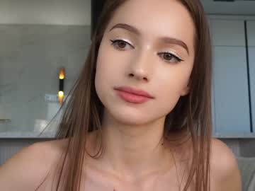 girl
        hecola cam image #3473016