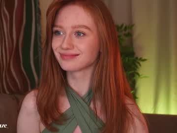 girl
        lizzy_blaze cam image #2545263