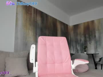 girl
        tiffanyhouston_ cam image #134941