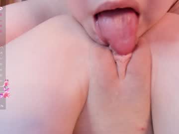 couple
        fionee cam image #4026942