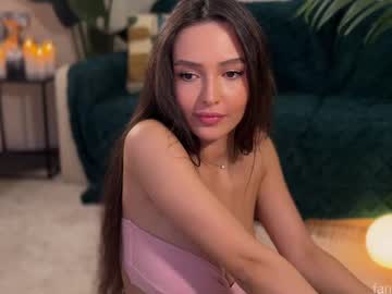 girl
        liliaah cam image #4580488