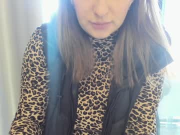 girl
        milkykandy cam image #140532