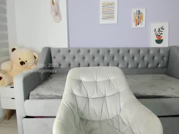 girl
        camilagomezz cam image #808572
