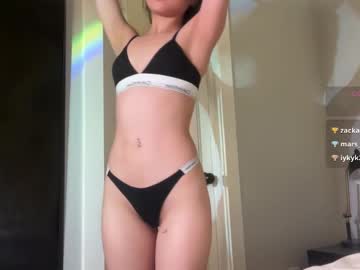 girl
        tessatan cam image #4146953