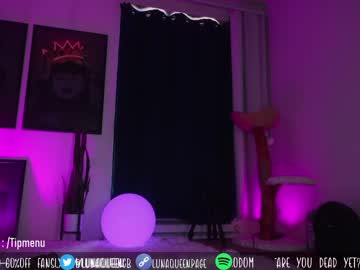 girl
        lunaqueeeen cam image #271422