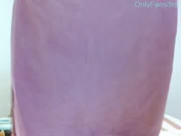 couple
        bouncingb00bs cam image #1437047