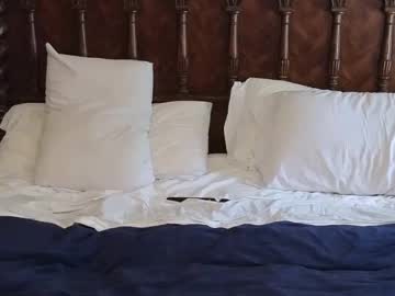 couple
        brookesawyer cam image #3306050