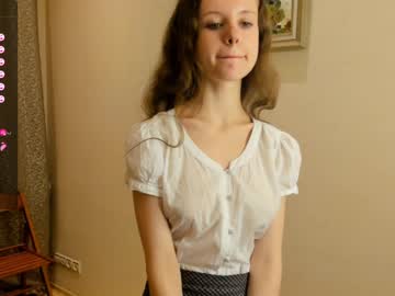 girl
        maryrogersa cam image #1551175