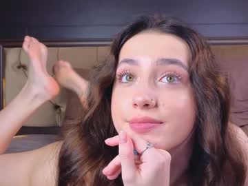 girl
        chloe_rizzi cam image #3601604