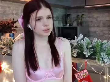 girl
        glassofvine cam image #3877407