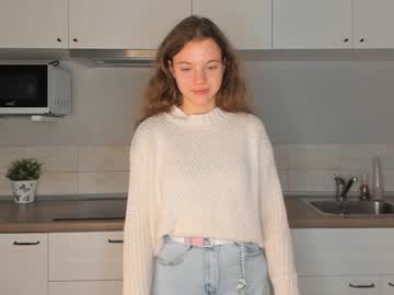 girl
        aubriananorris cam image #1957933