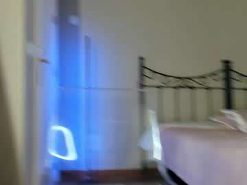 girl
        mazeekiin cam image #4048744