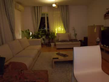 girl
        karrin cam image #3703428