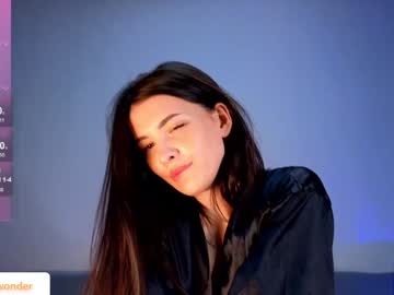 girl
        alexyakitsune cam image #3499811