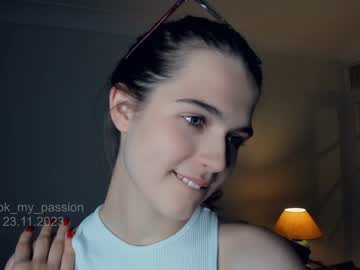 girl
        look_my_passion cam image #1944016