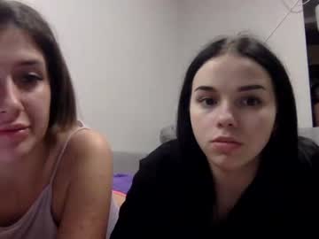 couple
        your_days cam image #262348