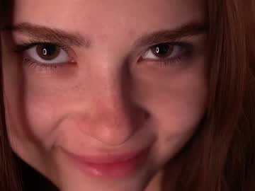 girl
        scarletmore cam image #4566859