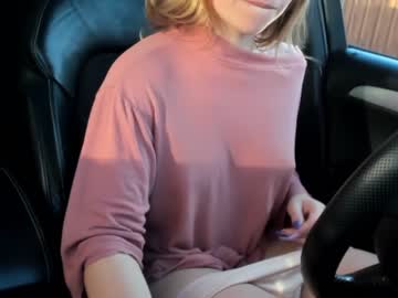 girl
        nyconik cam image #806931