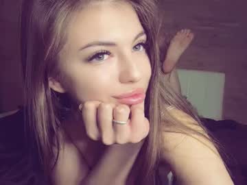 girl
        aryamirelle cam image #4250772