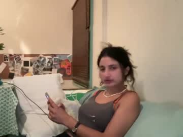 girl
        tomboyskank cam image #2097970