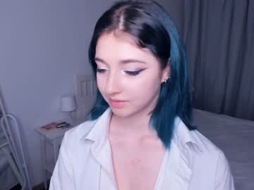 girl
        your_desssert cam image #1637967
