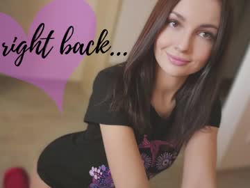 girl
        jennycutey cam image #1230692