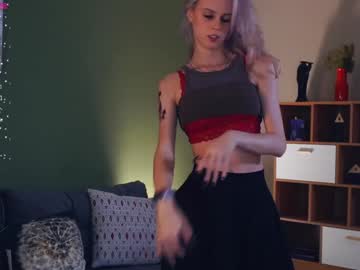 girl
        audreycarvin cam image #3221271
