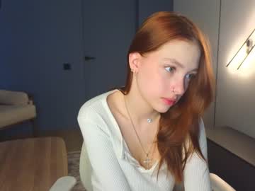 girl
        shirleywhitney cam image #2506265