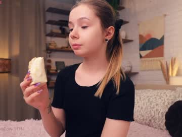 girl
        windy_swallow cam image #3667343