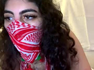 girl
        cleopatra6699 cam image #4021608