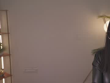 girl
        gigi_ulala cam image #3994024