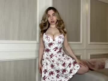girl
        tatti_1 cam image #846185