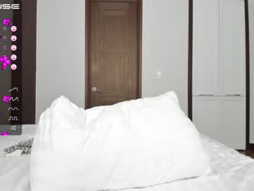 girl
        seon_mi cam image #211293