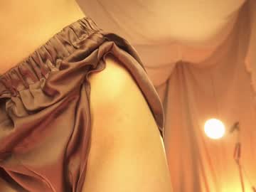 girl
        sunny_maria cam image #2473276