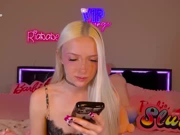 girl
        riababe cam image #4189785