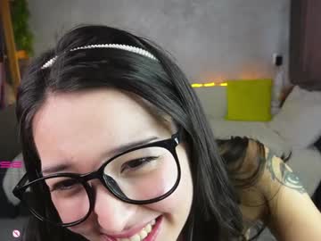 girl
        mary_shiota cam image #3212950