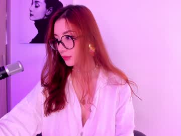girl
        thecosmicgirl cam image #4254172